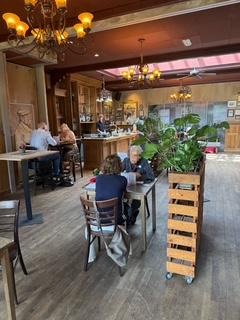 speeddate senioren ouderen alleenstaande senioren alleengaand vrijgezel Twente Gelderland Datingsite datingbureau speeddates weduwe weduwnaar DatingOost Dating Oost DatingOost.nl datings relatiebemiddelingsbureau ontmoetingsmiddag ouderen  Brummen De Vroolijke Frans Zutphen Achterhoek
