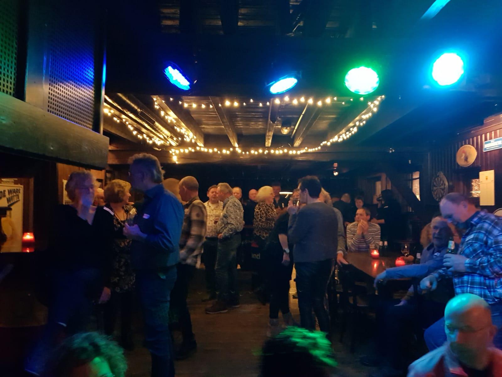 singleparty Dating Oost cafe t veertje Varsseveld datingsite Oost-Nederland 